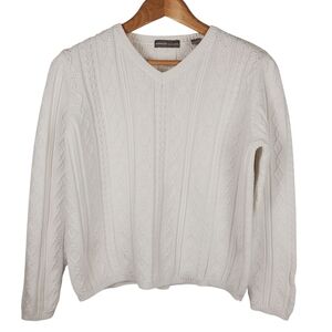 Winter White Women's V-Neck Cable Knit Sweater. 100% Cotton. MED. #0199